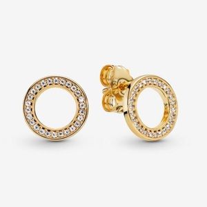PANDORA Sparkling Circle Stud Earrings